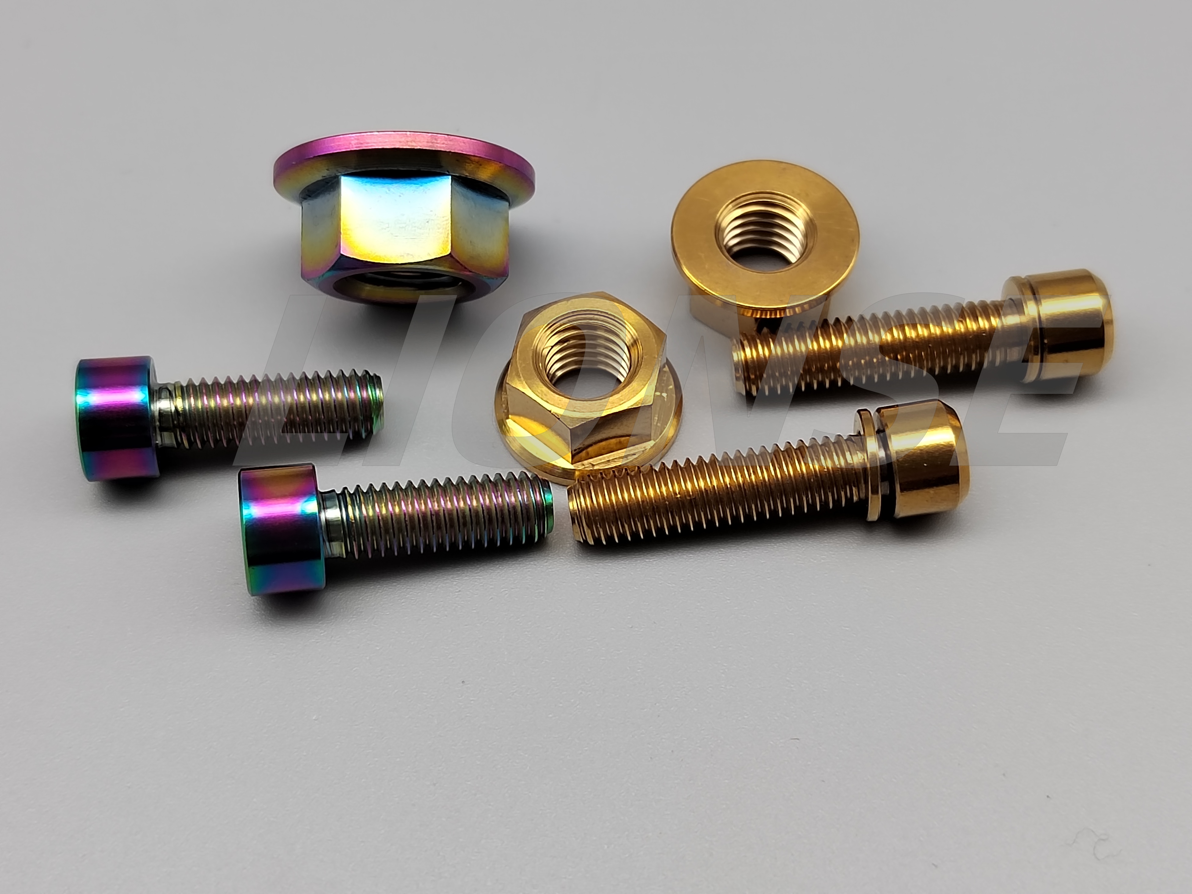 Quais são as vantagens de anodizar