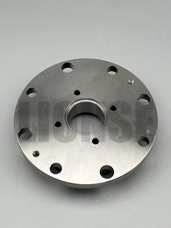 Por que o flange usa aço inoxidável como material?