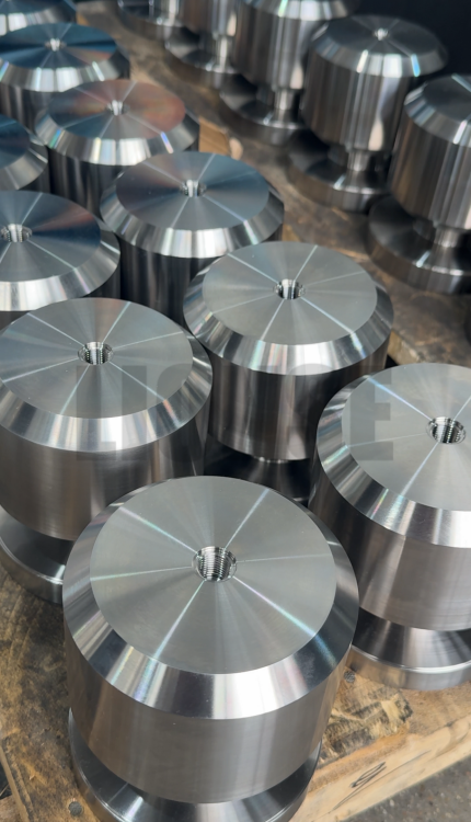 Por que escolher o aço inoxidável 304 para fabricar acessórios para válvulas?