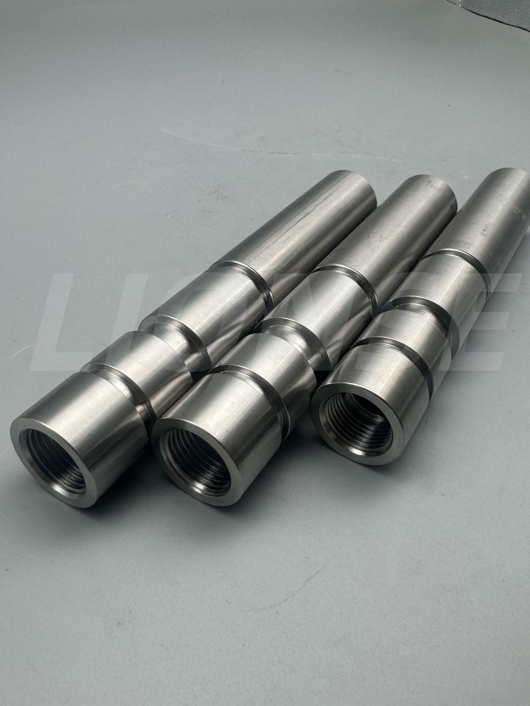 Eixo de titânio grau 5 com torneamento NC